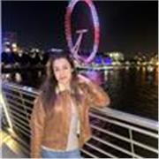 Patient and supportive English Tutor helping KS3 - KS4 students build confidence