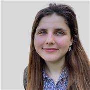 Ripetizioni e aiuto compiti in lingua Inglese con anche ottine conpetenze comunicative una mano nel conversare insieme.