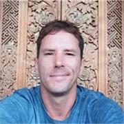 Remote certified English tutor,  and originally from Cambridgeshire. Enjoy a relaxed and fun class!