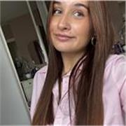 Estudiante de Educación Infantil, refuerzo y deberes primaria