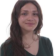 Doy clases económicas (presencial u online) de diferentes materias (no solo de castellano). Mi disponibilidad es de tardes, con flexibilidad en el horario