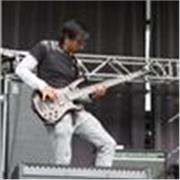 Enseño música tanto para aprobar exámenes de admisión como teoría en general