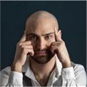 Musicista professionista. Metodologia personalizzata per ogni tipo di allievo. Studio dotato di pianoforte a coda e tastiere