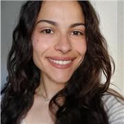 Profesora titulada en Historia del Arte y cursando actualmente el máster de Formación al profesorado.