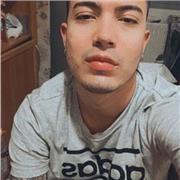 Joven con actitud para enseñar clases de castellano , muy dinámico