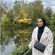 Prof en mathématiques aide les étudiants dans leurs devoirs , compréhension du cours , préparation aux examens et l’orientation