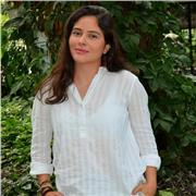 Profesora de sociales y español con experiencia en el trabajo con niños, adolescentes y adultos