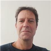 Englisch Trainer kann dir helfen. Ganz einfach mit conversation English.