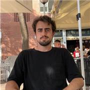Graduado en Biología y estudiante de Máster de Educación, ofrezco clases de Biología (todos los niveles) y de ciencias hasta 4 ESO