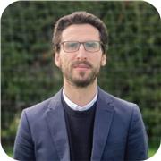 Profesor de ciencias básicas (física, química y matemáticas) y de ciertas materias de ingeniería mecánica y aeroespacial