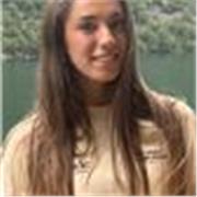 Universitaria responsable y aplicada en relación a los estudios.