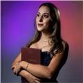 Soprano, insegnante di canto, musicoterapeuta e tutor alla didattica musicale inclusiva. esperienza nel settore e skills di adattamento alle esigenze del singolo allievo
