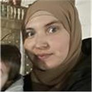 Native British English teacher focusing on oral and comprehension fluency *online