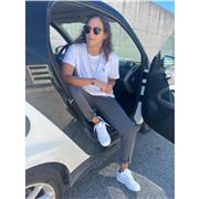 Docente di italiano impartisce lezioni online per stranieri o chiunque ne abbia bisogno