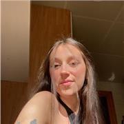 Profesora de lengua castellana y literatura joven
