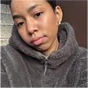 Hola, soy Eris. Una estudiante de bachillerato que imparto clases presenciales de asignaturas de Primaria