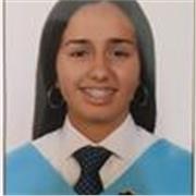 Estudiante de 18 años que acaba de terminar bachillerato y tiene los títulos PET y FCE de Cambridge