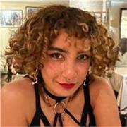 ’m a friendly and patient teacher who loves making languages feel natural and simple.
I teach English and Arabic to kids, teens, a