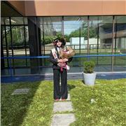 Laureata in Scienze dell'educazione e formazione, offre lezioni interdisciplinari per ragazzi delle scuole elementari e medie