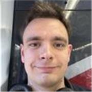 Estudiante de ingeniería apto para todas las edades