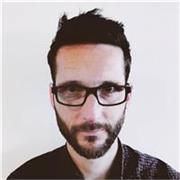Award-winning copywriter. Offro lezioni di scrittura creativa e intelligenza emotiva. A Roma e online