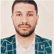 J’enseigne l’arabe de l’alphabet jusqu’à parler et comprendre