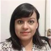 Profesora de ciencias exactas que imparte clases a personas de todas las edades