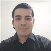 Laureato in Scienze Politiche, sono disponibile solo online per aiuto studio