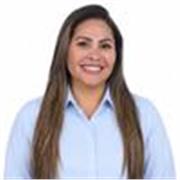 Mi nombre es Maria Del Mar, tengo 30 años. 
Soy docente de inglés de profesión y vocación. Me inspira enseñar, interactuar con la gente en ambientes de aprendizaje, en especial con niños. Gracias a mi profesión y a los nuevos retos que la pandemia impuso 