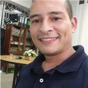 Persona diligente, comprometida en cuestiones laborales, con la intención de brindar mis conocimientos a quien desee aprender