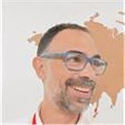 Soy un profesional de empresa que ha utilizado el inglés a diario en su trabajo desde hace más de 1 década.
