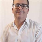 Profesor universitario de Derecho Constitucional y Derecho Administrativo en la Facultad de Ciencias Económicas, Rosario. Arg.