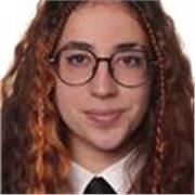 Profesora de bachillerato. Estudié Farmacia y ahora mismo estoy haciendo un master de biología molecular