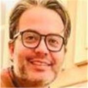  Soy Bruno , profesor de portugués, dedicado a ayudarte a desarrollar habilidades de lectura, escritura e interpretación. 