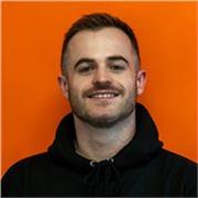 Directeur Artistique, Graphiste & Illustrateur – Cours de design digital/print pour tout niveau