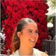 Estudiante de tercer curso de Ciencias del Mar, imparto clases de matemáticas y física y química para todos los cursos hasta bachillerato. 1° clase