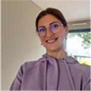 Je suis professeure diplômée de français langue étrangère (FLE).
