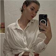 Je n’a pas de maturité de préférence, l’aide au devoir et la garde d’enfant peuvent être combinées