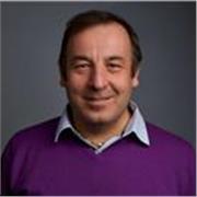 A thoroughly knowledgeable individual who is able to answer those confusing questions and provide a good understanding of the Englihs language.