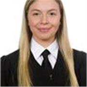 Profesora de inglés con cuatro años de experiencia. 
Catalán y español como idioma nativo. 
Experiencia con TDAH y TEA