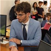 Laureato in ingegneria Aerospaziale, nel mondo delle ripetizioni da 7 anni, per me non esistono casi senza speranza, con ironia e costanza si può far appassionare un cactus alla fisica quantistica