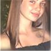 Diplomata all’indirizzo socio sanitario, ho fatto diverse esperienze e tirocini con bambini che avevano bisogno di una mano nello studio; ogni esperienza era diversa dall’altra, dove alla fine con ognuno, con chi più e con chi meno, ho instaurato dei bei