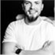 Rund um Wirtschaft und Zukunft, durch Lehramtsstudium an der Universität Duisburg-Essen. 