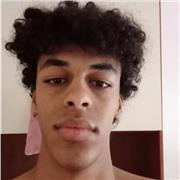 Sono un ragazzo che si è appena diplomato da un liceo scientifico e offro lezioni di matematica a ragazzi delle scuole elementari e medie