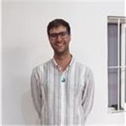 Soy un Maestro de Primaria que le gusta dar clase a niños de todas las edades y cualquier campo