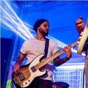 Profesor de Bajo, teoria musical, armonia, improvisacion. Primer Clase Gratuita