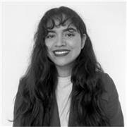 Profesora de Español y Literatura a nivel primaria, secundaria y bachillerato