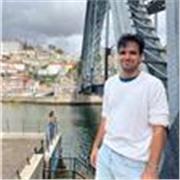 Profesor de apoyo escolar, principalmente de matemáticas, física e inglés