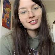 Profesor de matemáticas básicas o otras asignaturas como lengua o biología