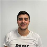 Joven estudiante dispuesto a dar clases de diferentes asignaturas
